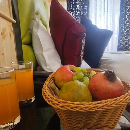 Delta View Hotel ปาฮาลกัม ภายนอก รูปภาพ